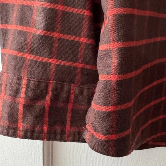 L.L. Bean Men's Casual Red Checkered Shirt Size XL - Picture 5 of 9